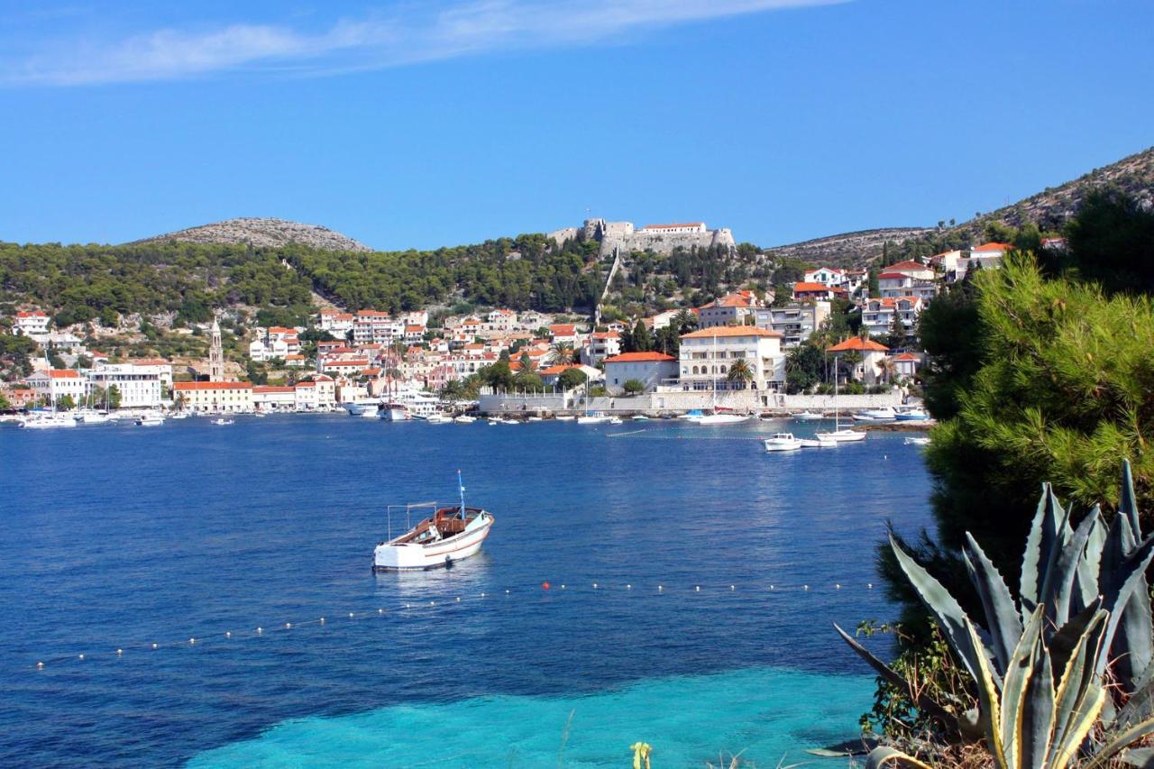 And By The Sea Hvar - 141 Gasthof Hvar Town