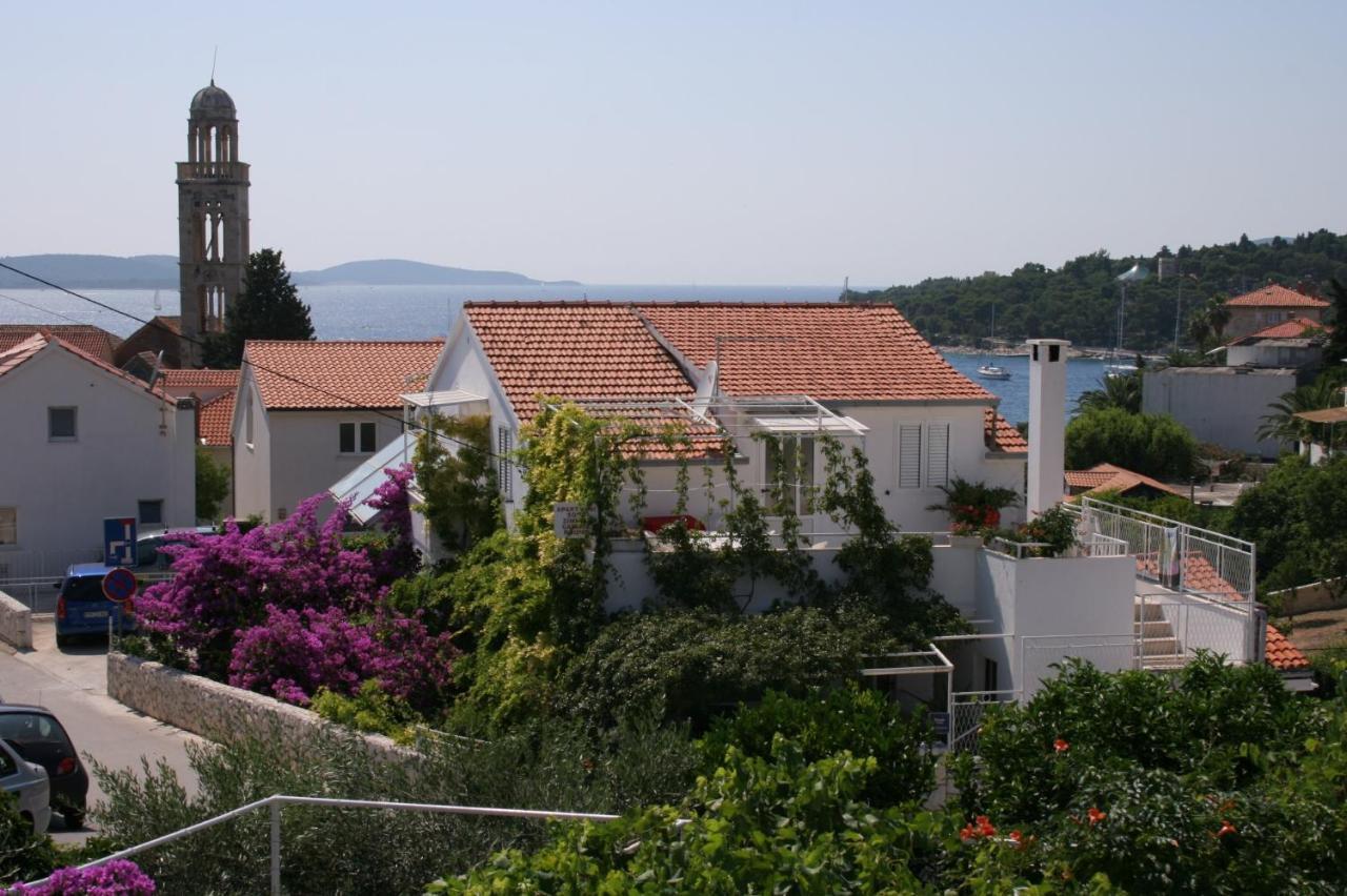 And By The Sea Hvar - 141 Guest house